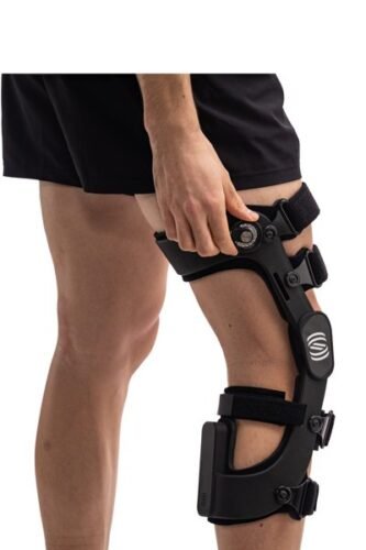 دعامة الركبة المفصلية لعلاج خشونة الركبة المتقدمة
