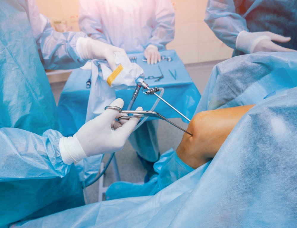 عملية الرباط الصليبي بالمنظار